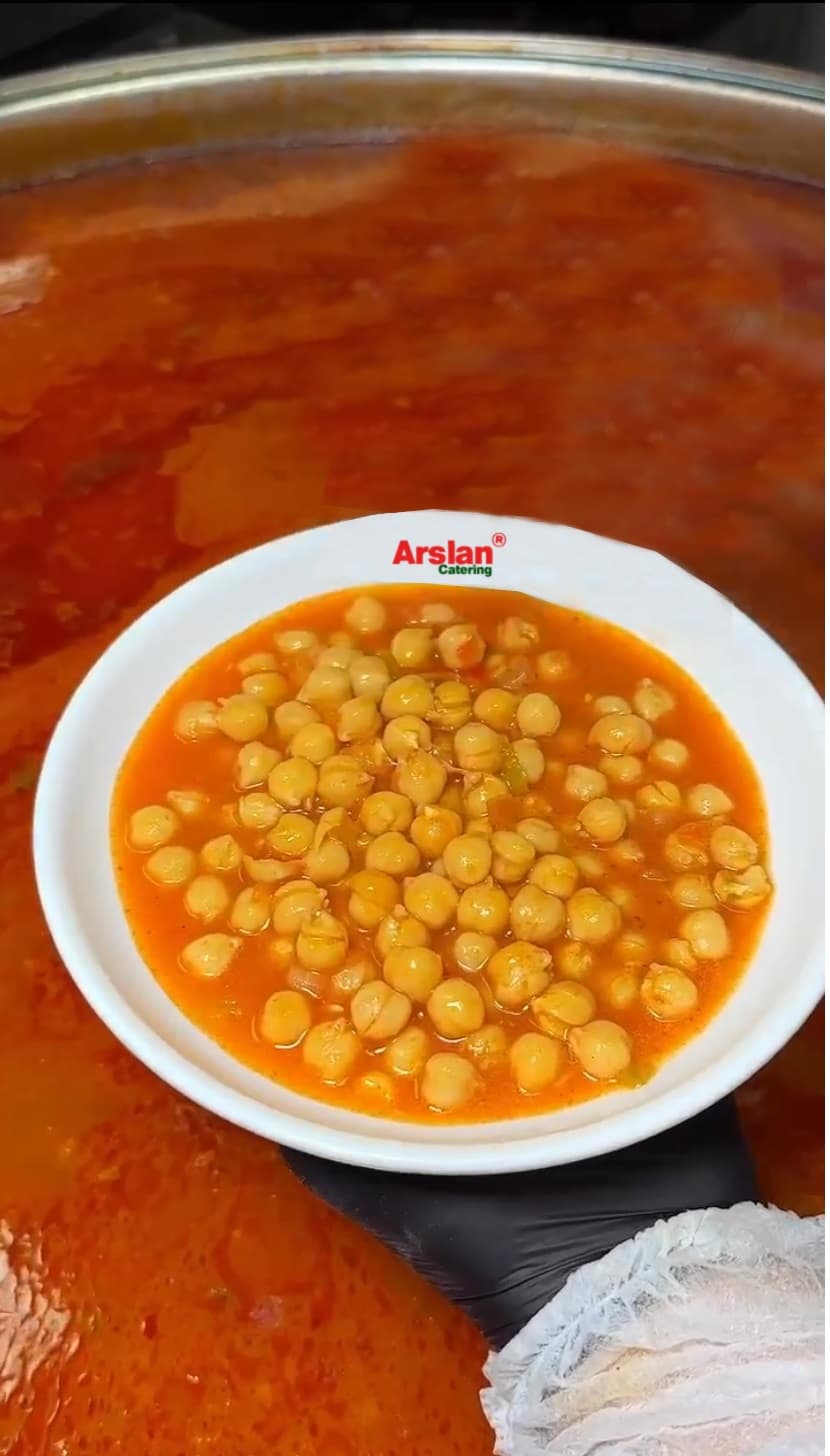 Tabldot Yemek Firmaları Seçimi: Nelere Dikkat Edilmeli?